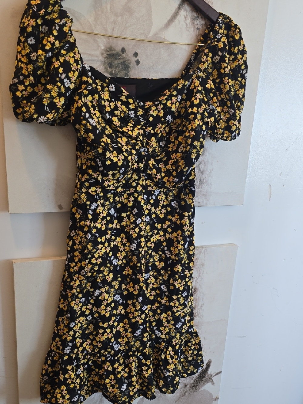 Black Yellow Floral Puff-Sleeve Dress - M